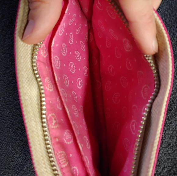 **SOLD**VS Pink Clutch/Tech Wallet - Picture 4 of 6